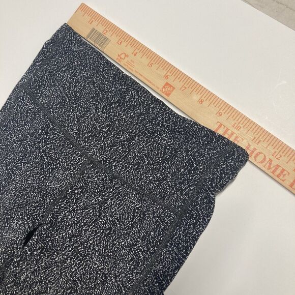 Athleta Black White Ultimate Stash Textured 7/8 Tight Leggings Pockets XS - Picture 10 of 12